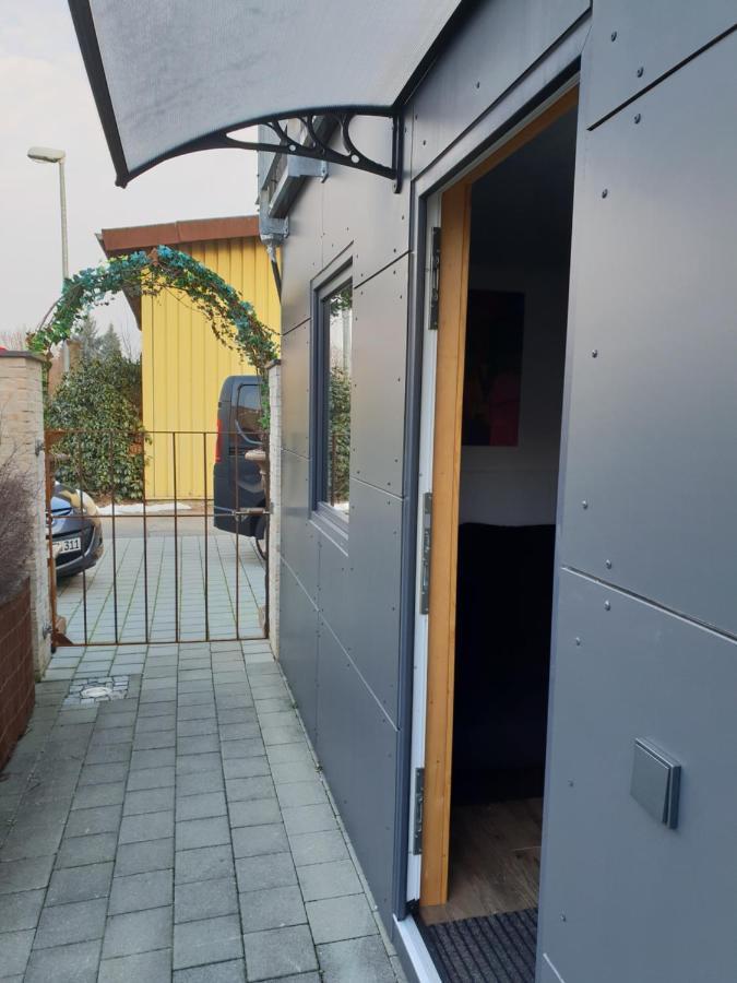Tiny House Black Pearl Тетнанг Екстериор снимка